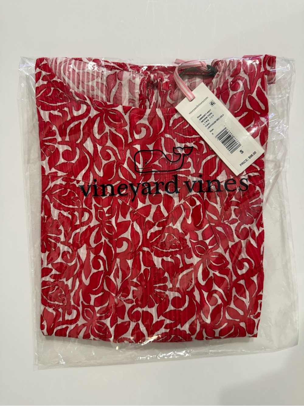 Vineyard Vines Red and White Short Sleeve Patterned Tee